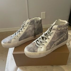 Vintage Havanas for sale!!!! Size 10